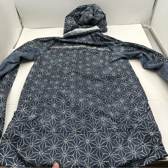 Lululemon Miss Misty Pullover Jacket Size 6 Sashico Star Inkwell Ghost Stow Hood - Picture 12 of 15